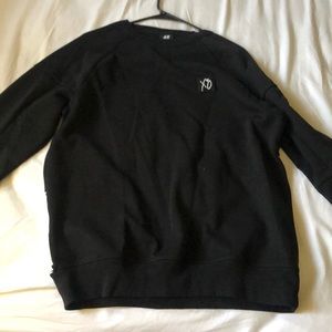 H&M XO Chalco crew neck